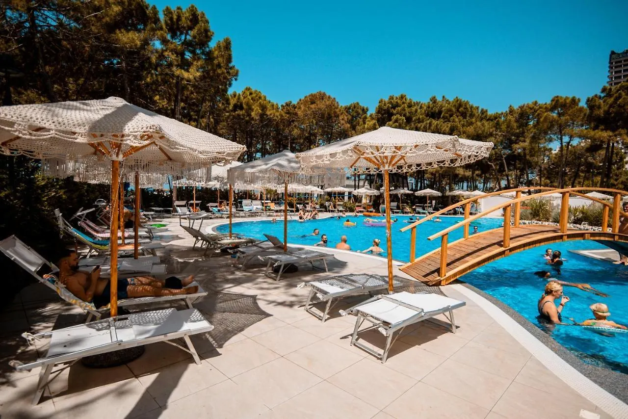 Diamma Resort Conference & Spa Kryemëdhej Hotel