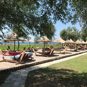 Resort Shkodra, Grilë
